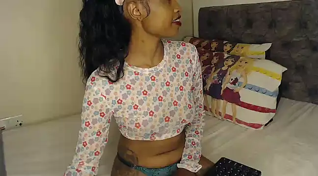 Snapshot of Adirah_South chatting on February 19, 2025, 12:55 pm Adirah South online show from February 19, 2025, 12:55 pm