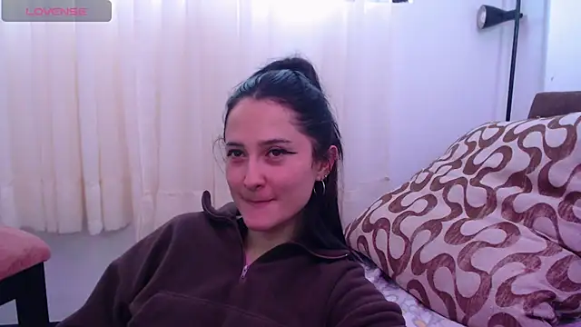 AlissonnFoxx online show from July 26, 2026, 11:28 am