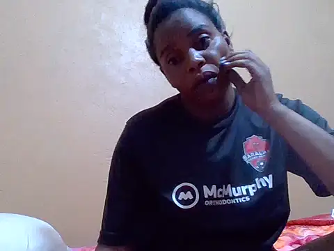 sweetbabra1 online show from November 14, 2025, 7:01 pm