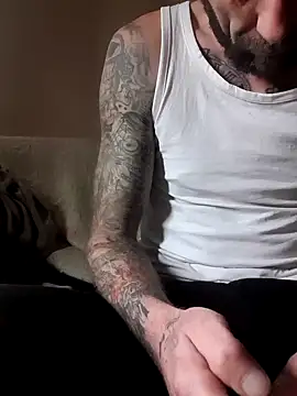 PIercingBoy38 online show from January 22, 2025, 1:11 pm