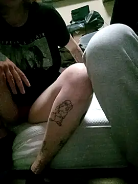 Snapshot of PIercingBoy38 chatting on May 9, 2026, 8:47 pm PIercingBoy38 online show from May 9, 2026, 8:47 pm