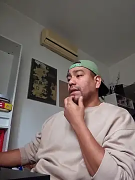 Motherandson online show from March 5, 2026, 8:21 am