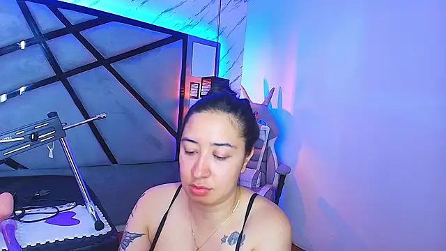 sayumi dirty online show from April 2, 2026, 7:22 pm