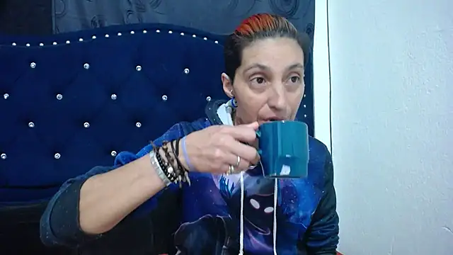 anyu1306 online show from December 14, 2024, 3:18 am