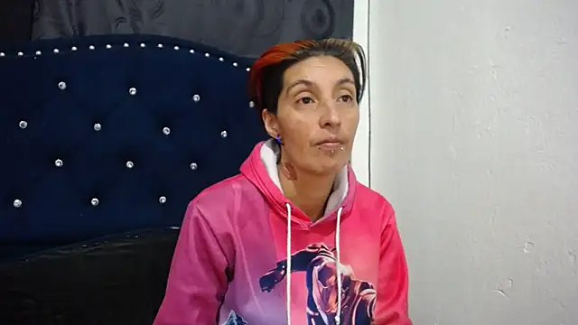 anyu1306 online show from January 4, 2025, 11:59 pm