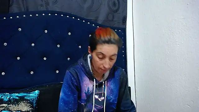 anyu1306 online show from January 13, 2025, 8:26 am