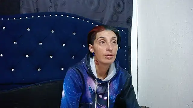 anyu1306 online show from February 19, 2025, 1:51 am