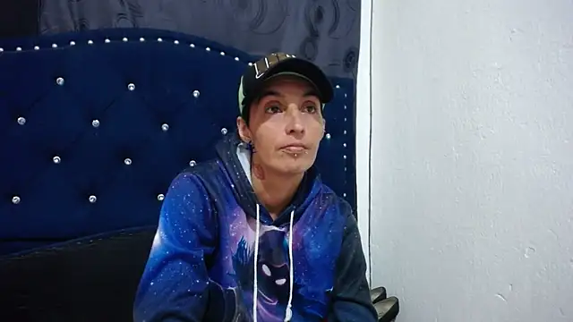 anyu1306 online show from March 19, 2025, 2:48 am