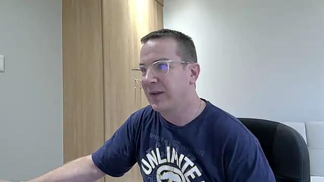 BrettJ81 online show from January 11, 2025, 4:03 pm