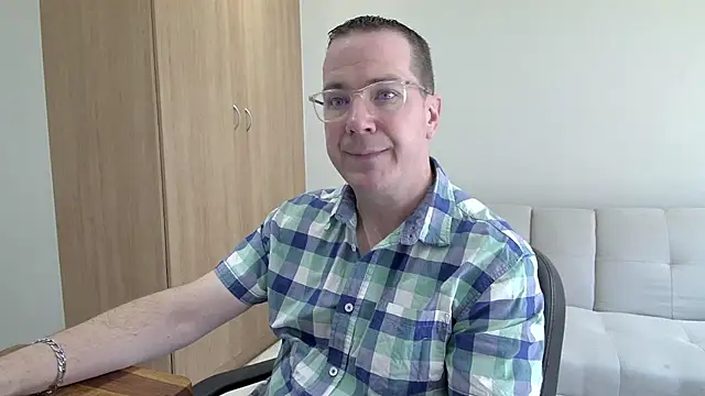 BrettJ81 online show from September 13, 2025, 9:53 am