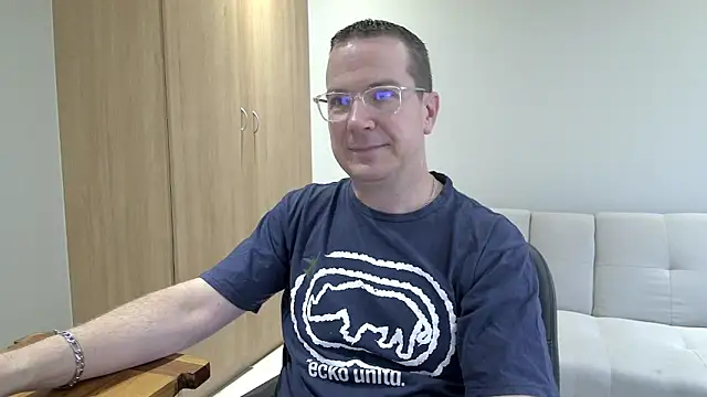 BrettJ81 online show from February 3, 2026, 2:44 pm