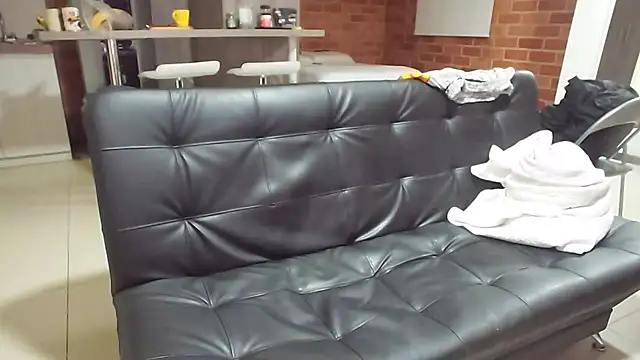 warrenkener online show from April 11, 2026, 2:27 am