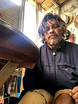 kvr27 online show from October 25, 2025, 12:45 pm