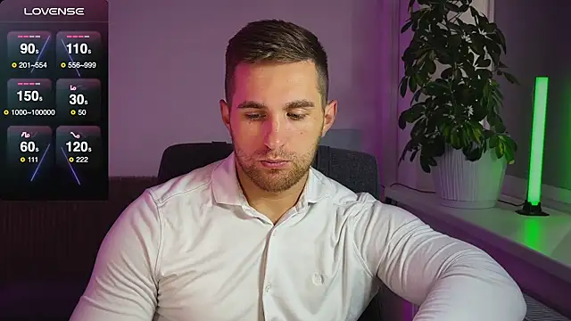 Snapshot of Sweeet__boy chatting on October 11, 2025, 11:31 am Sweeet boy online show from October 11, 2025, 11:31 am