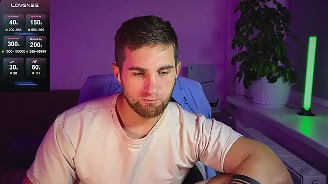 Snapshot of Sweeet__boy chatting on October 20, 2025, 2:17 pm Sweeet boy online show from October 20, 2025, 2:17 pm