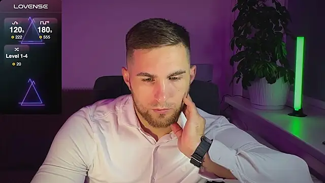 Snapshot of Sweeet__boy chatting on October 22, 2025, 2:06 pm Sweeet boy online show from October 22, 2025, 2:06 pm