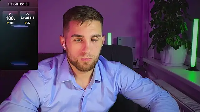 Snapshot of Sweeet__boy chatting on October 24, 2025, 11:34 pm Sweeet boy online show from October 24, 2025, 11:34 pm