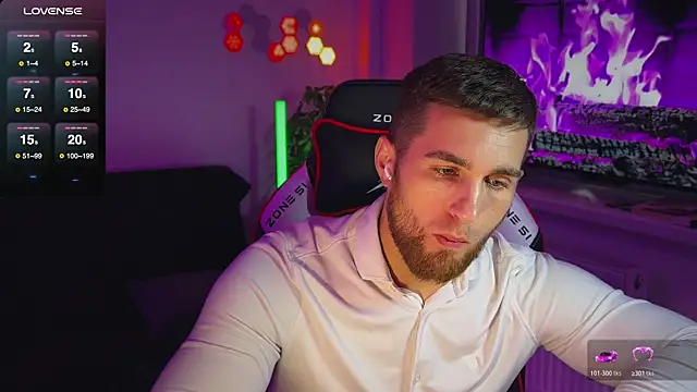 Snapshot of Sweeet__boy chatting on November 3, 2025, 1:12 pm Sweeet boy online show from November 3, 2025, 1:12 pm