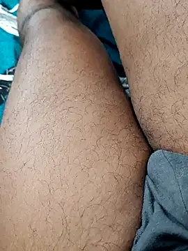 Snapshot of u_wan_me chatting on February 17, 2025, 12:43 am u wan me online show from February 17, 2025, 12:43 am