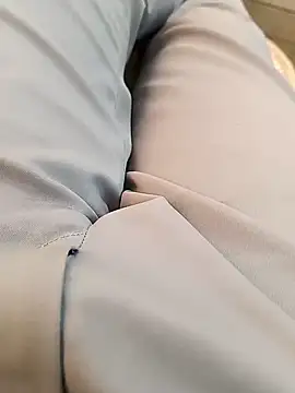 Snapshot of u_wan_me chatting on March 12, 2025, 5:02 am u wan me online show from March 12, 2025, 5:02 am