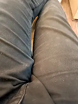 Snapshot of u_wan_me chatting on November 10, 2025, 8:02 am u wan me online show from November 10, 2025, 8:02 am