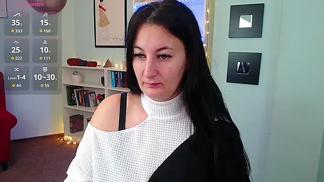 BrianaJoy online show from December 22, 2025, 6:32 am