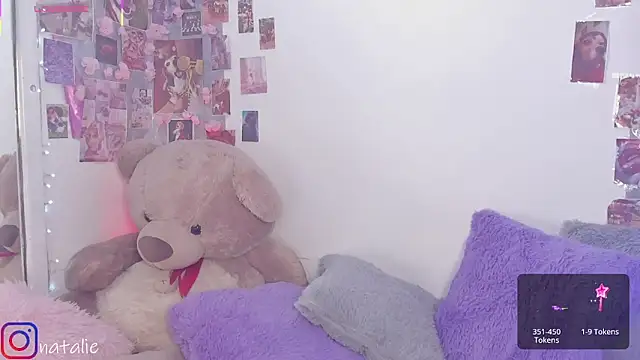 natalie jaensen online show from September 15, 2025, 7:47 pm