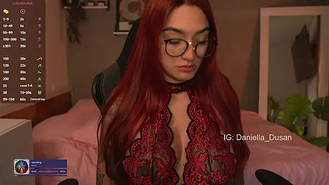 Snapshot of DaniDusan_ chatting on December 22, 2024, 5:10 pm DaniDusan online show from December 22, 2024, 5:10 pm