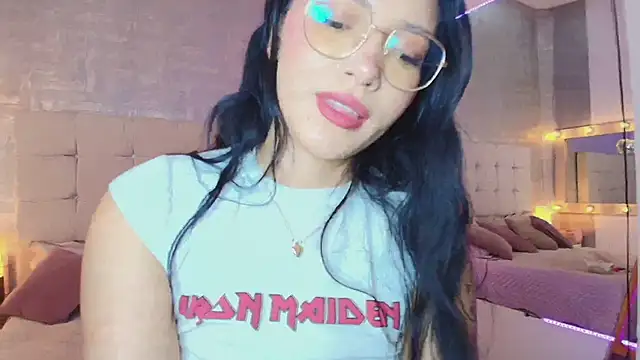 Baby Venuss online show from March 3, 2025, 10:06 am