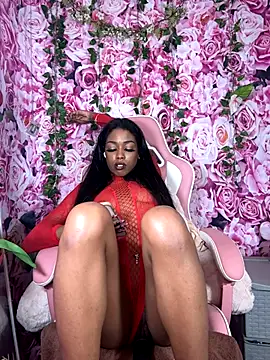 Snapshot of mismialove chatting on October 20, 2025, 8:37 am mismialove online show from October 20, 2025, 8:37 am