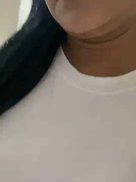 sofia xxx02 online show from March 12, 2026, 12:00 pm