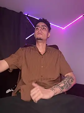 bigryann23 online show from January 18, 2026, 2:59 am